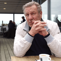 Jan Boskamp looft Givairo Read
