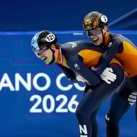 Jens en Melle van 't Wout vieren feest