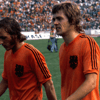 Johan Neeskens en Johnny Rep na een interland van het Nederlands elftal