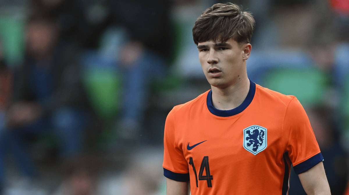 Wouter Goes in het shirt van Jong Oranje