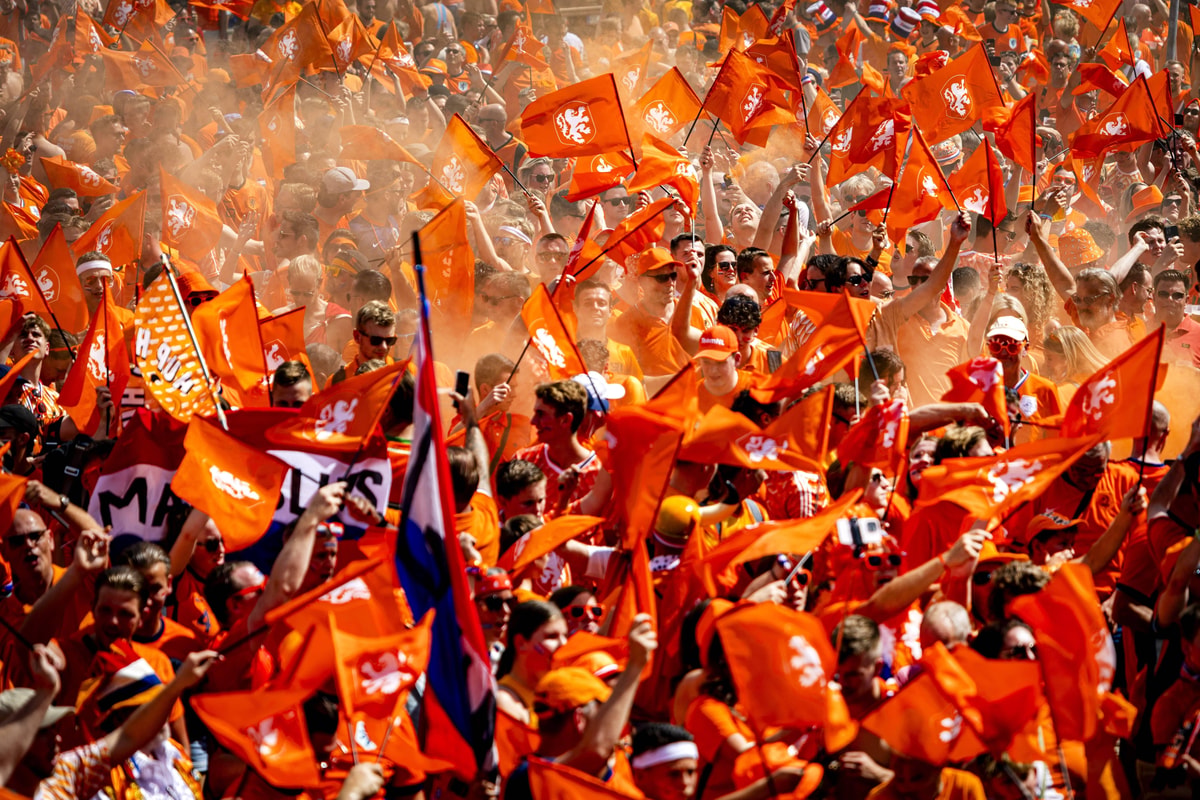 KNVB-directeur Marianne van Leeuwen over Oranje-koorts in Mexico en de wens van de selectie