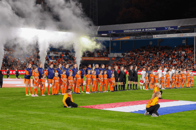 De Oranje Leeuwinnen spelen dinsdag tegen Denemarken