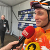 Mathieu van der Poel voor de camera van Wielerflits