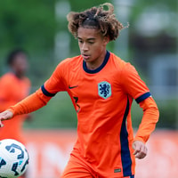 Donovan Afrifa in actie voor Oranje O15