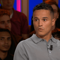 Ibrahim Afellay aan tafel bij Studio Voetbal