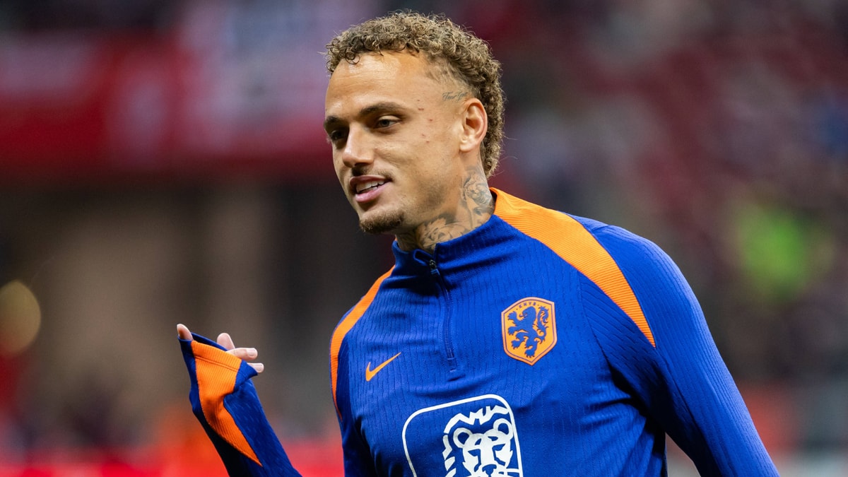 Noa Lang tijdens de training van het Nederlands elftal