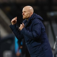 Arjan Veurink grijpt direct in bij Oranje Leeuwinnen: Renee van Asten teleurgesteld buiten selectie