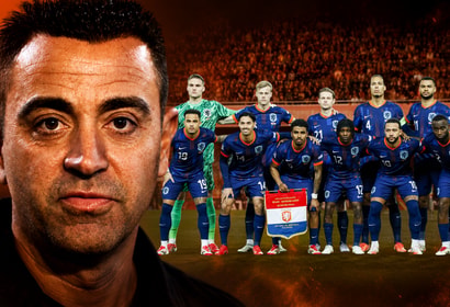 Jeremie Frimpong krijgt het lastig bij Oranje onder Xavi Hernández