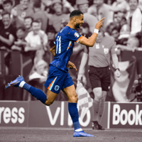 ody Gakpo viert de openingsgoal voor Nederland tegen Roemenië