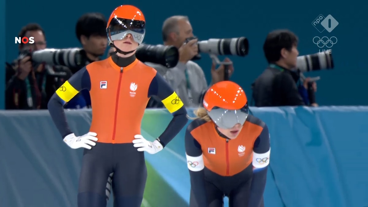 Teleurstelling bij Marijke Groenewoud (links) en Joy Beune