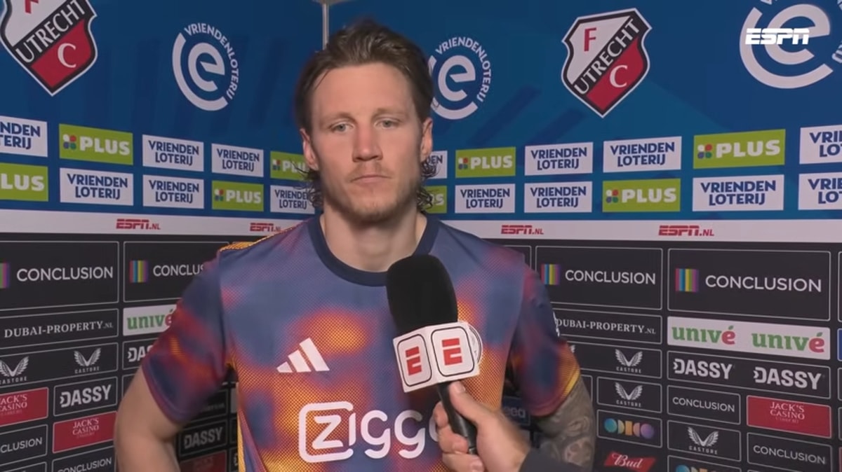 Wout Weghorst voor de camera van ESPN