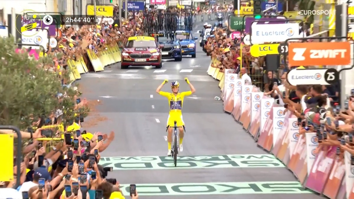 Demi Vollering heeft zondag de Tour de France Femmes op haar naam geschreven na een indrukwekkende solo in de slotrit.