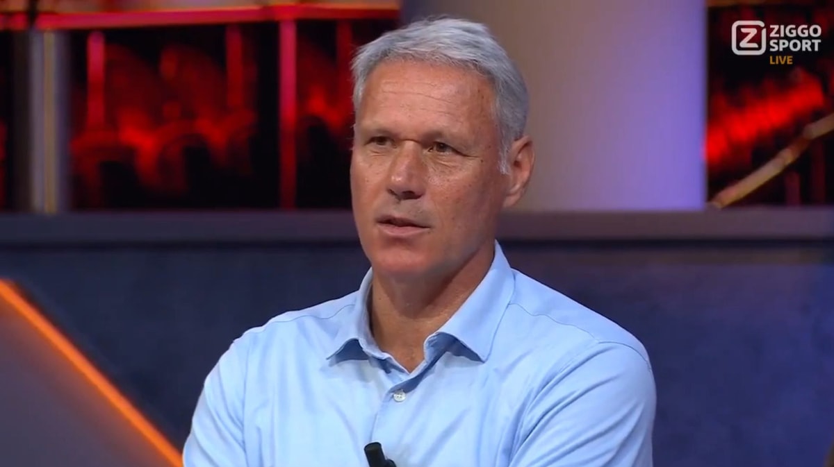 Marco van Basten aan tafel bij Rondo