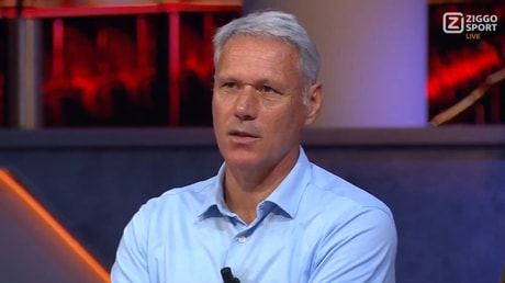 Marco van Basten aan tafel bij Rondo