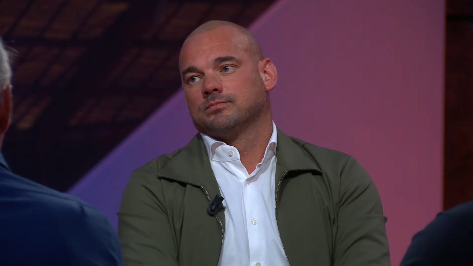 Wesley Sneijder aan tafel bij Ziggo Sport