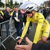 Mathieu van der Poel in de gele trui