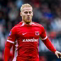 Mexx Meerdink in het shirt van AZ