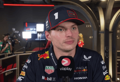 Max Verstappen voor de camera van Viaplay