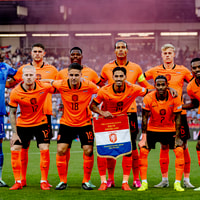 De opstelling van het Nederlands elftal tegen Servië