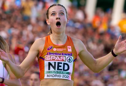 Femke Bol kan haar ogen niet geloven na het zien van haar tijd
