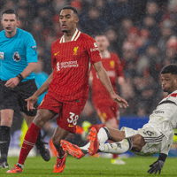 Ryan Gravenberch in actie voor Liverpool