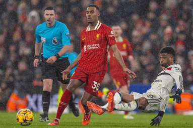 Ryan Gravenberch in actie voor Liverpool