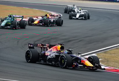 Max Verstappen in de RB22