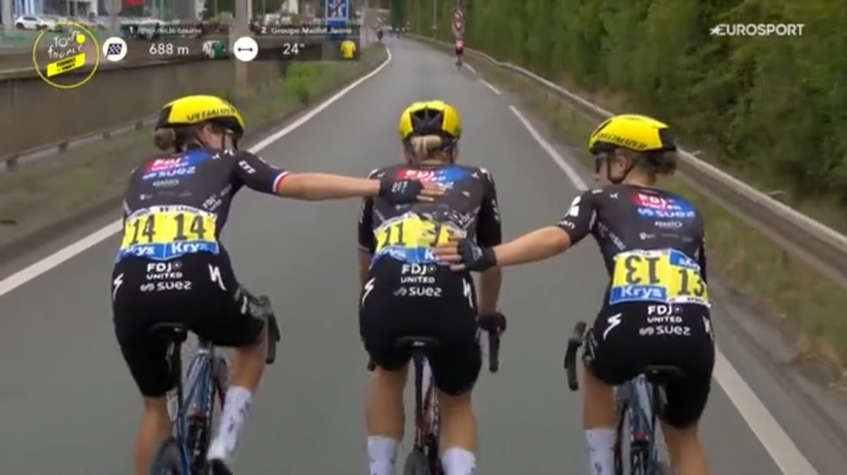 Demi Vollering hard gevallen in Tour de France Femmes