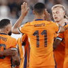 Het Nederlands elftal viert een doelpunt