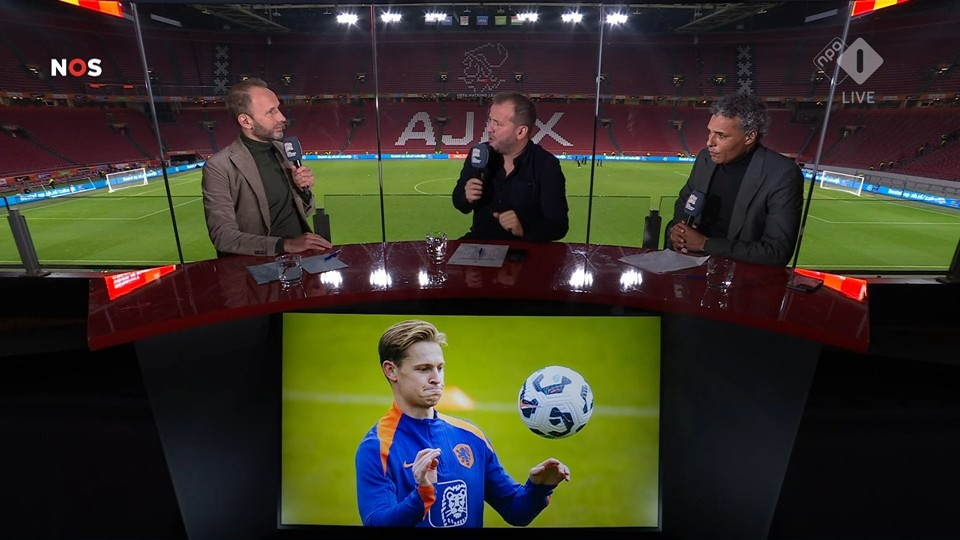 Rafael van der Vaart en Pierre van Hooijdonk bij de NOS