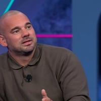 Wesley Sneijder in de studio van Ziggo Sport