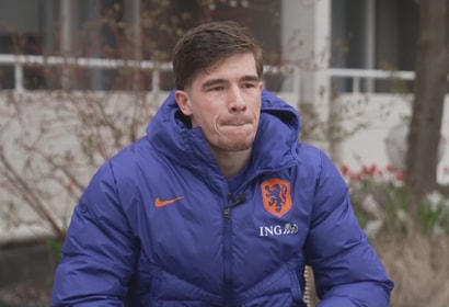 Wouter Goes voor de camera van ESPN