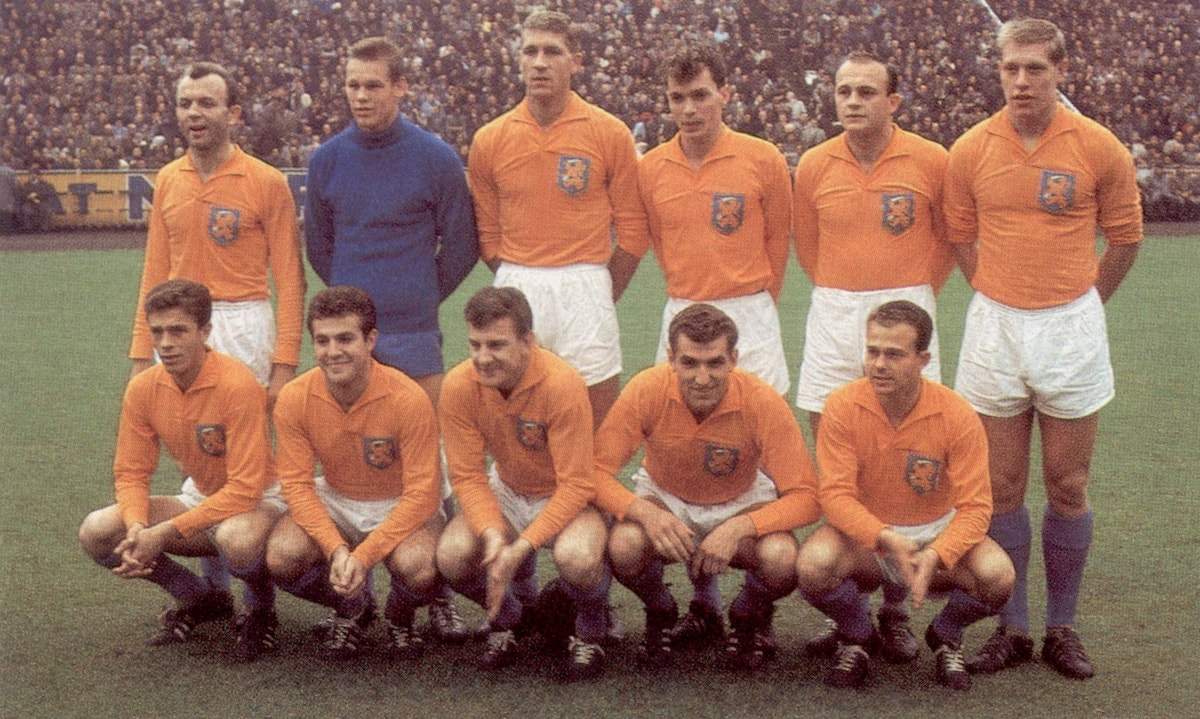 Het Nederlands elftal in 1962.