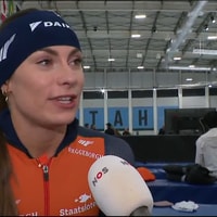 Femke Kok voor de camera van de NOS