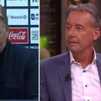 Bondscoach Ronald Koeman en journalist Valentijn Driessen
