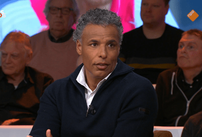 Pierre van Hooijdonk bij NOS Studio Voetbal