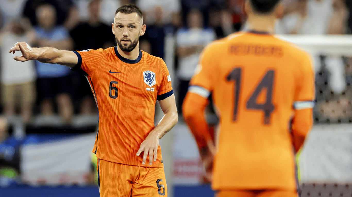 Stefan de Vrij denkt nog niet aan stoppen bij Oranje