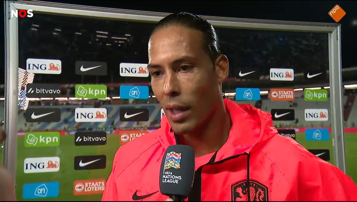 Virgil van Dijk voor de camera van de NOS
