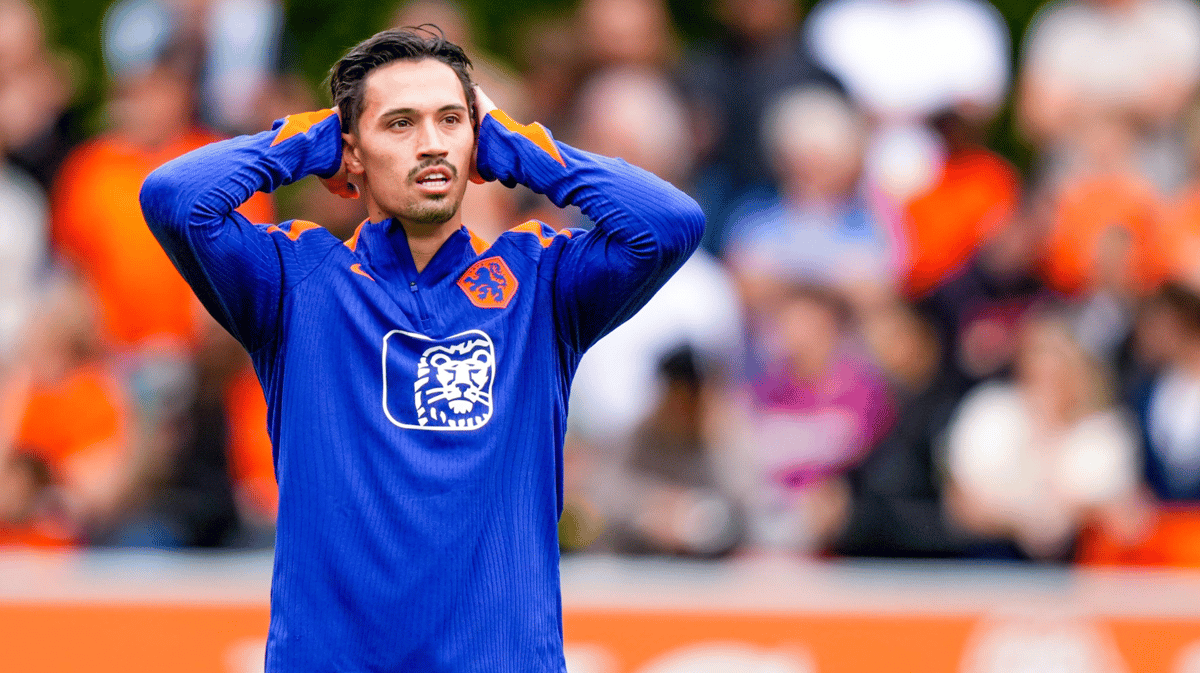 Tijjani Reijnders tijdens de training van Oranje