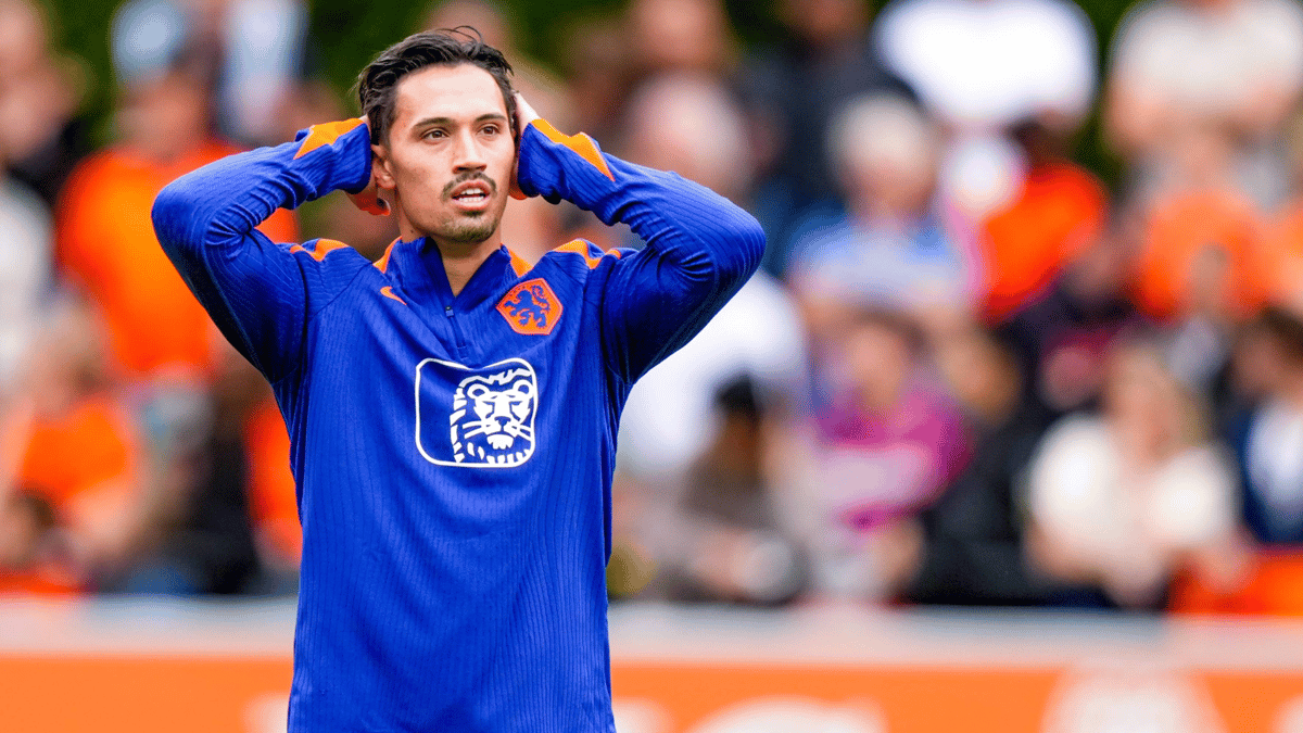 Tijjani Reijnders tijdens de training van Oranje