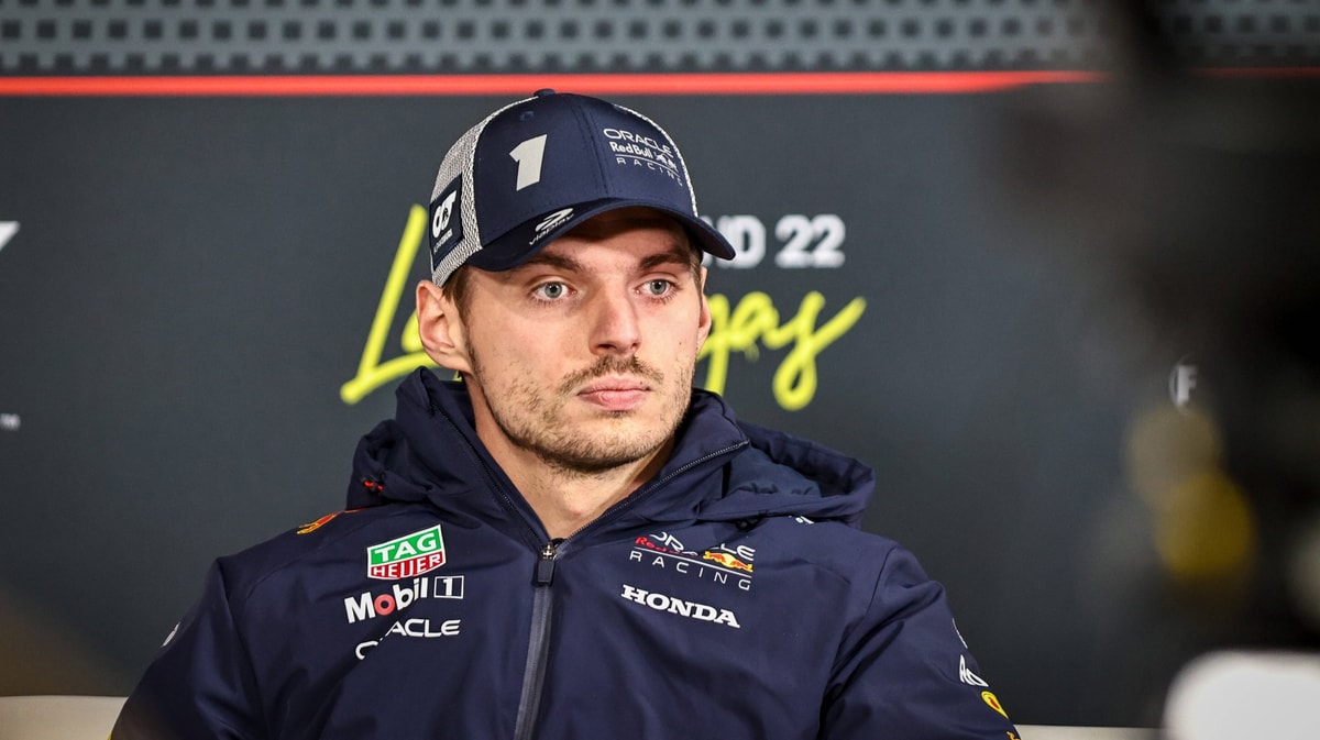 Verstappen haalt fan genadeloos onderuit: 'Je bent een idioot'