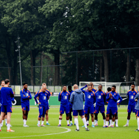 Het Nederlands elftal op het trainingsveld in Zeist.