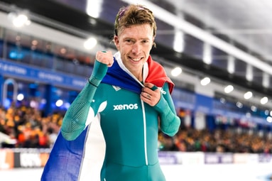 Jorrit Bergsma wint 10.000 meter op NK