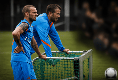 Wesley Sneijder en Rafael van der Vaart blikken terug op beruchte Oranjerel in Brazilië