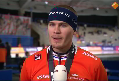 Joep Wennemars voor de camera van de NOS