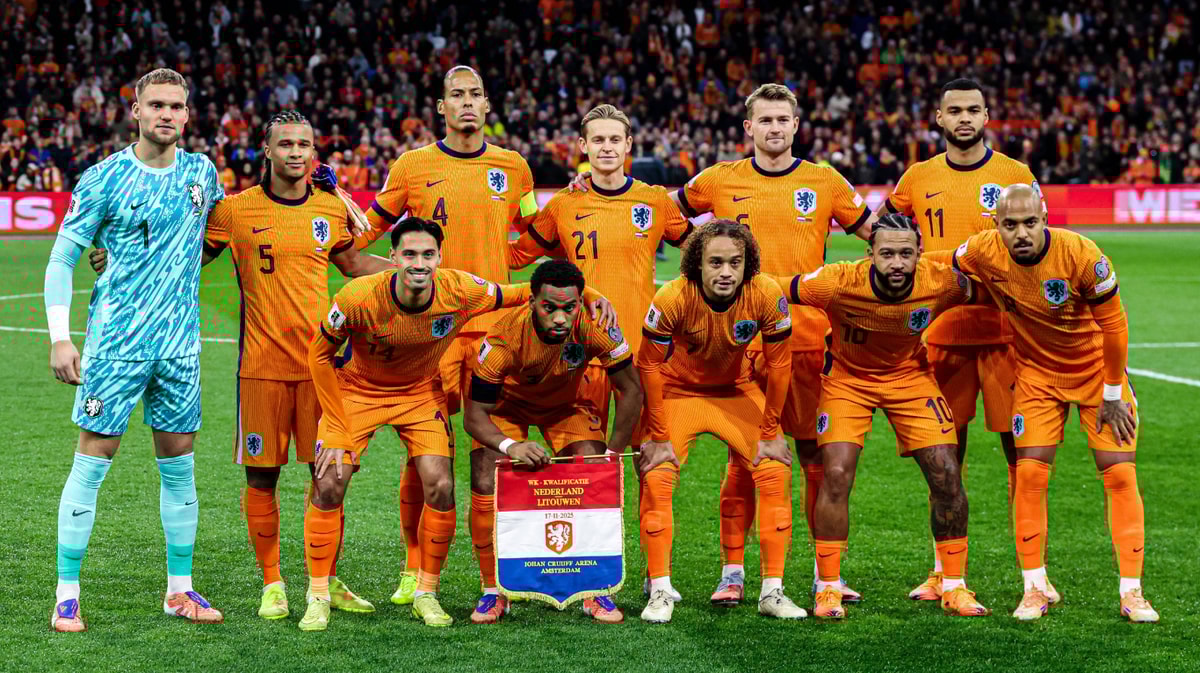 De opstelling van het Nederlands elftal tegen Litouwen
