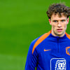 Mats Wieffer tijdens een oefensessie met het Nederlands elftal