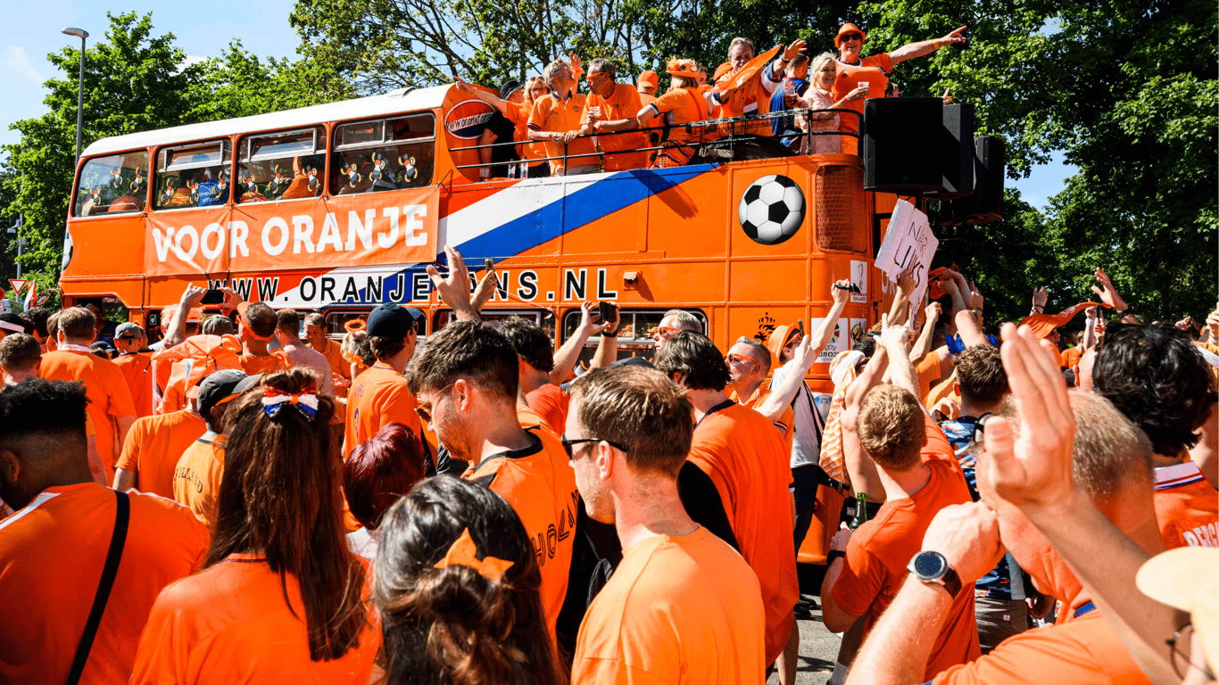 Oranjefans, Oranje, Nederlands elftal, Nederland - Roemenië