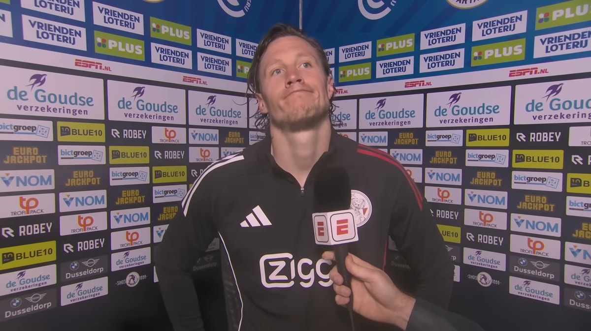 Wout Weghorst voor de camera van ESPN