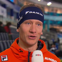 Beau Snellink voor de camera van de NOS